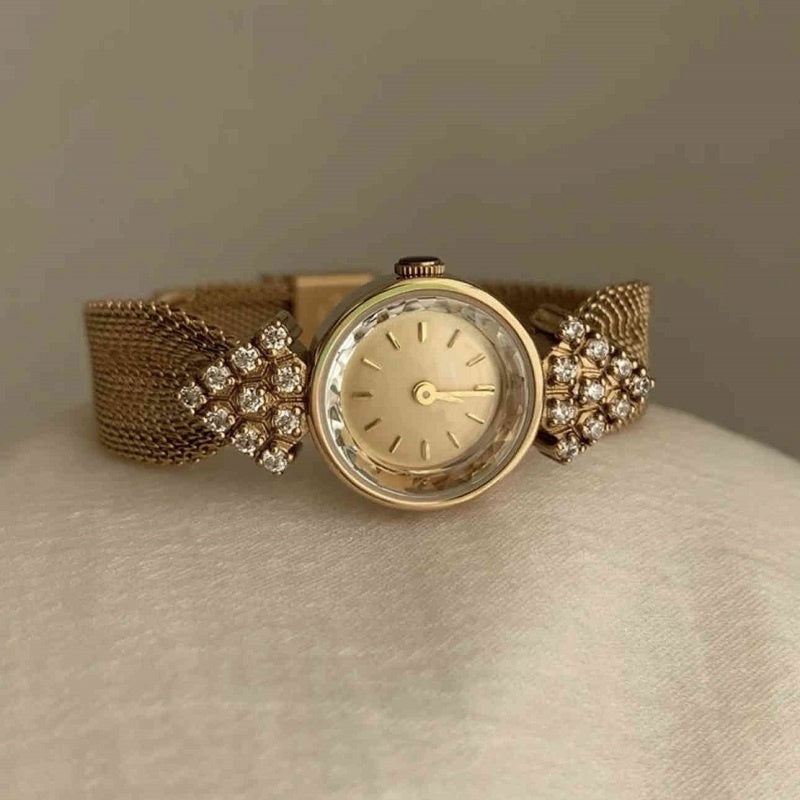 Amira watch