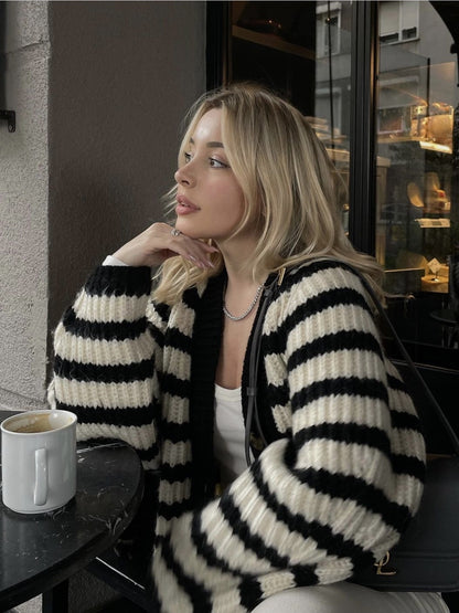 Black and White Cardigan Bianca