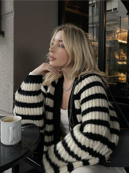 Black and White Cardigan Bianca